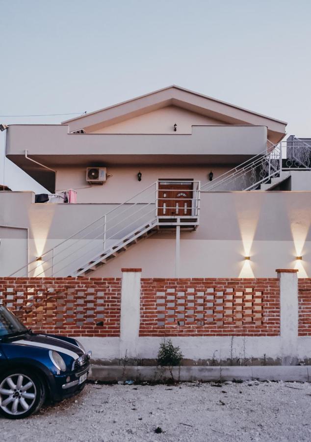 Apartments Mehmeti Vlorë エクステリア 写真
