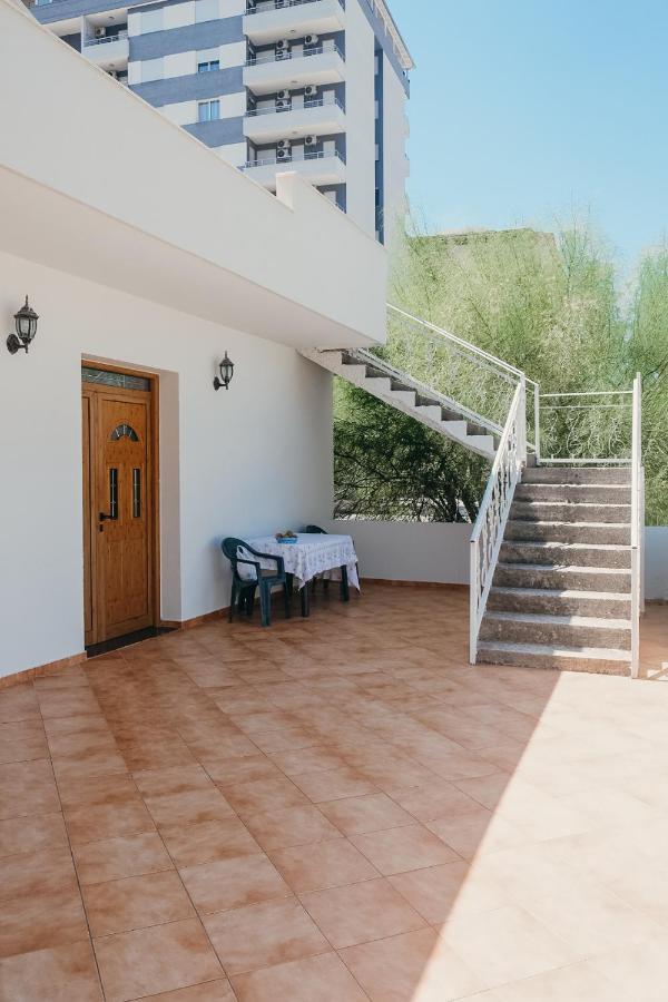 Apartments Mehmeti Vlorë エクステリア 写真