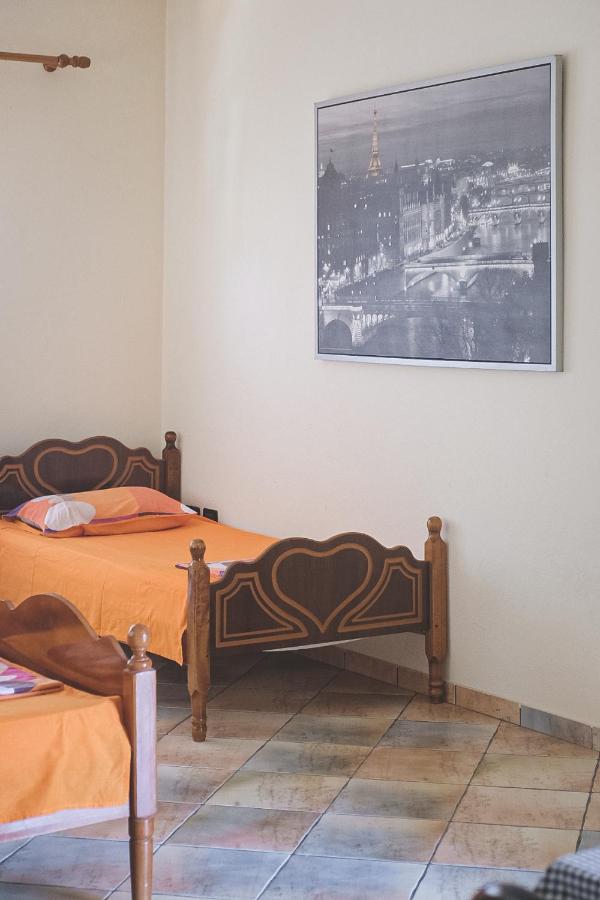 Apartments Mehmeti Vlorë エクステリア 写真